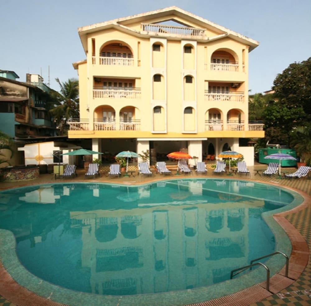 Lambana Resort Calangute Eksteriør billede