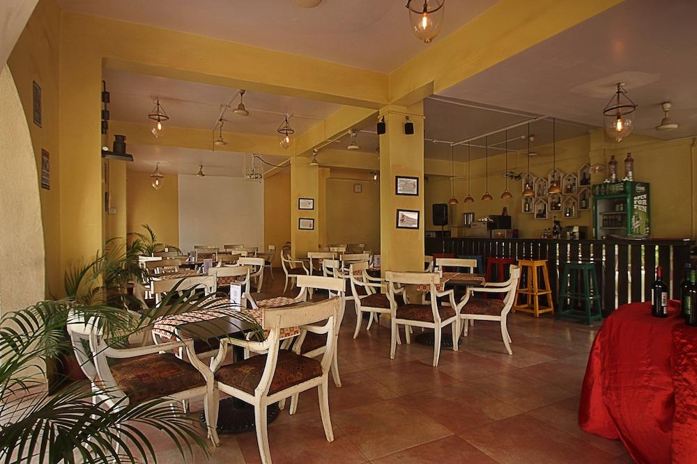 Lambana Resort Calangute Eksteriør billede